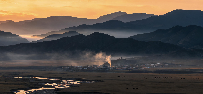 林西山河晴韵